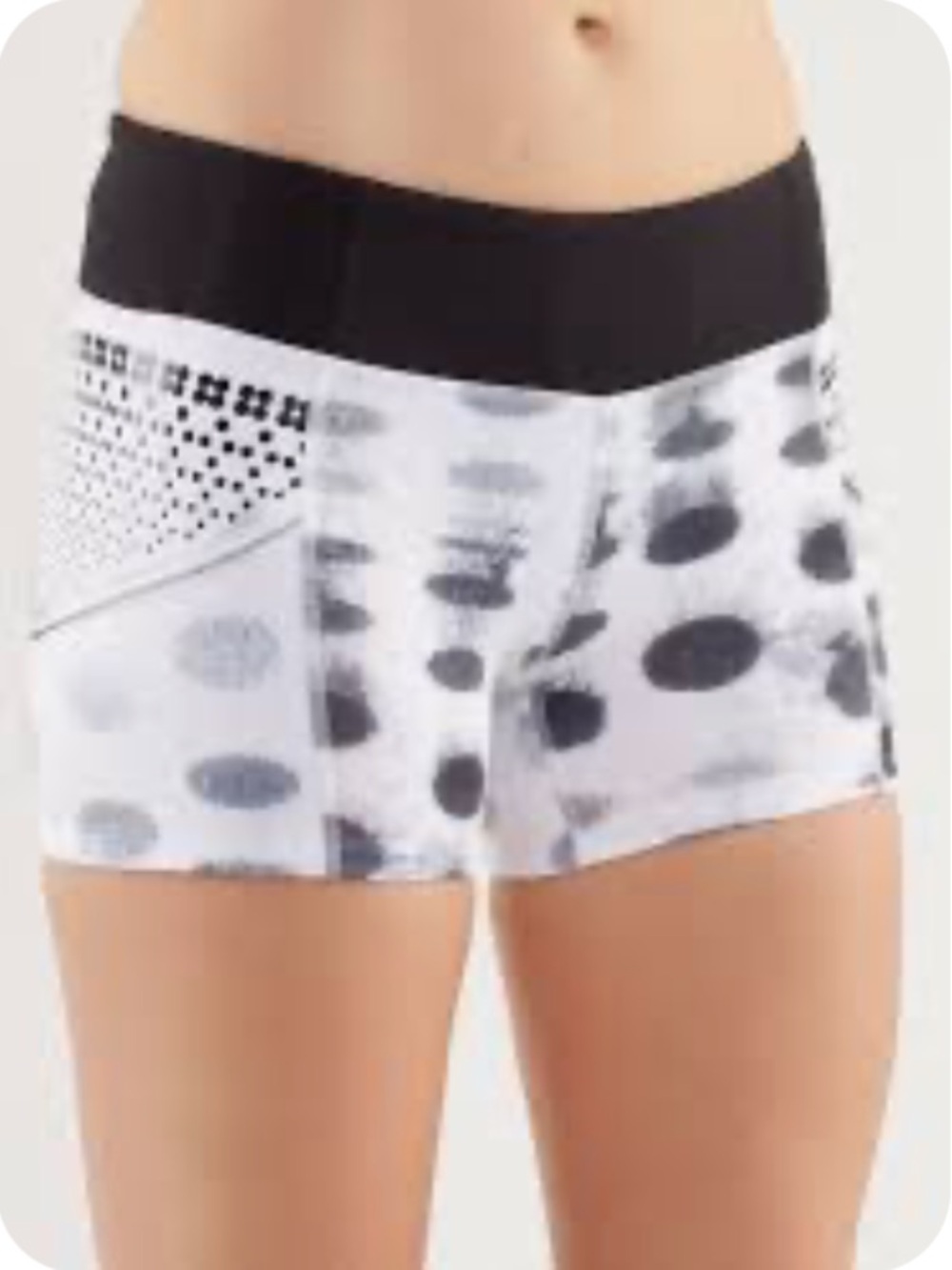 lululemon athletica Shorty Shorts - Seaside Dot White/Black